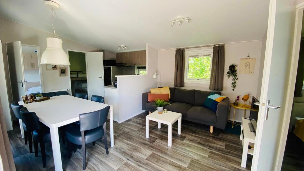 Vakantiepark Delftse Hout ภายนอก รูปภาพ